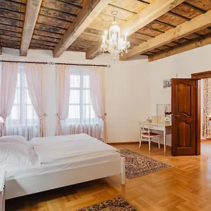 Apartament U Cerneho Medveda- At The Black Bear